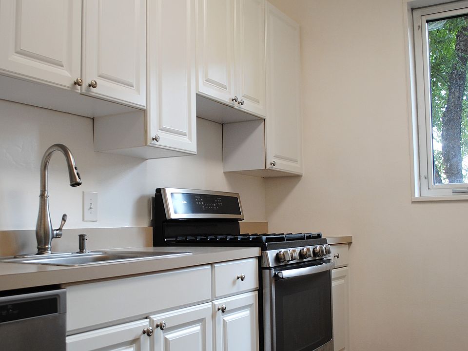 Kitchen new SS appliances
