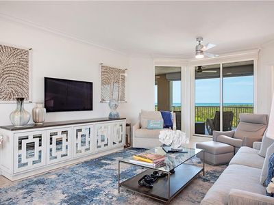 7117 Pelican Bay Blvd APT 502, Naples, FL, 34108