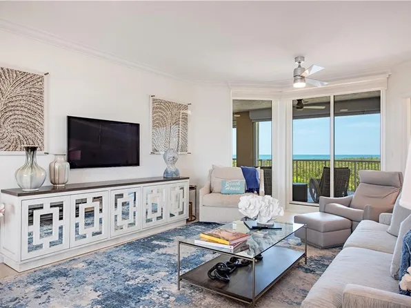 7117 Pelican Bay BLVD #502, NAPLES, FL 34108