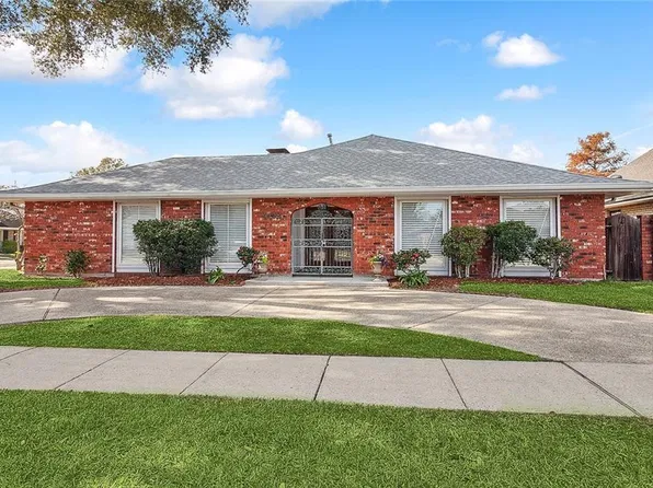 400 Picone Dr, Harahan, LA 70123