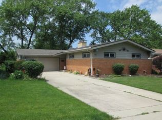 1032 S Villa Ave, Villa Park, IL