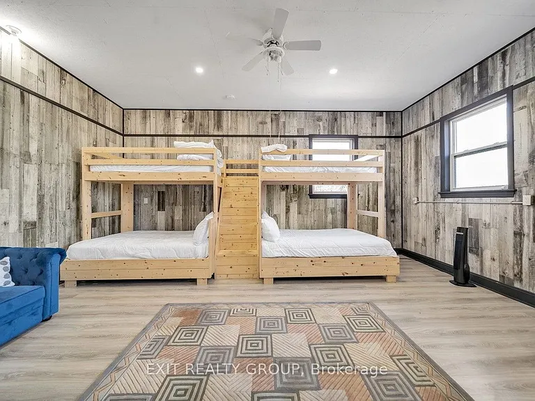 1531 Foxboro Stirling Rd — Photo 40