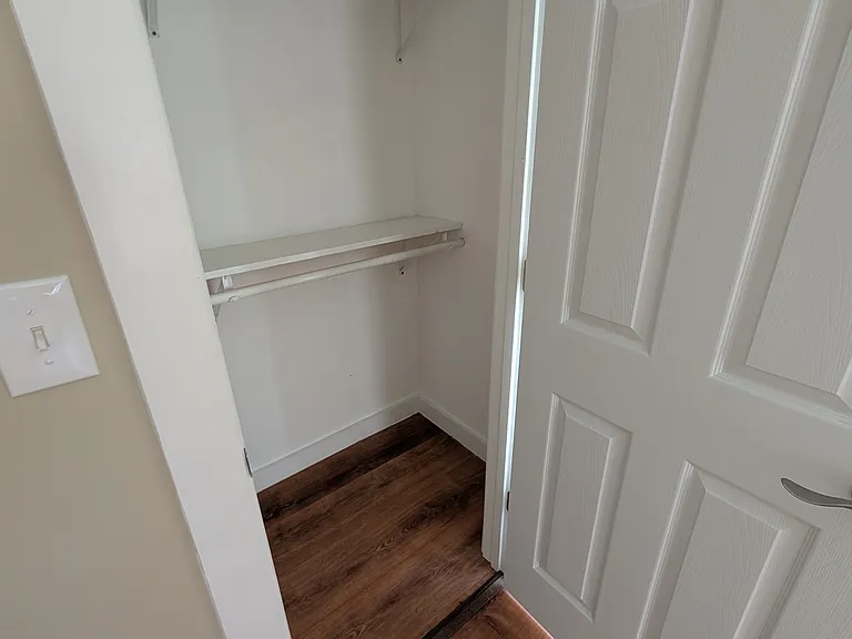 358 S Craig Ave — Photo 11