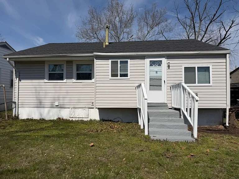308 Lanark Rd — Photo 23