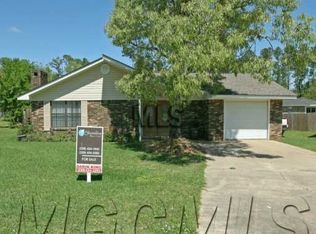 699 Eric Ct, Biloxi, MS 39532