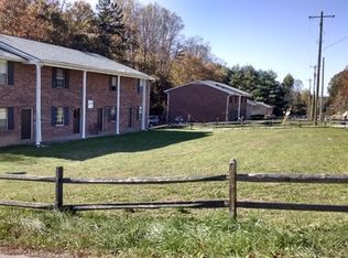 2204 Howard Gap Rd APT 2, Hendersonville, NC 28792