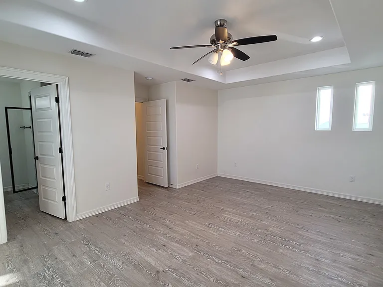 Amarville Apartments and Townhomes — Photo 34
