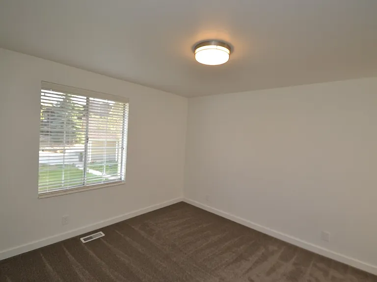 1903 & 1905 S Granduer Dr — Photo 20