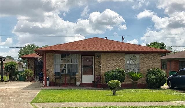 1st image of 1917 Charleston Dr