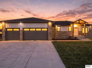 7755 Aero Cir, Lincoln, NE 68516