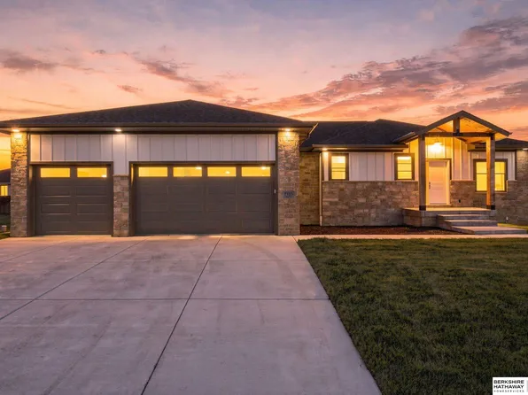 7755 Aero Cir, Lincoln, NE 68516