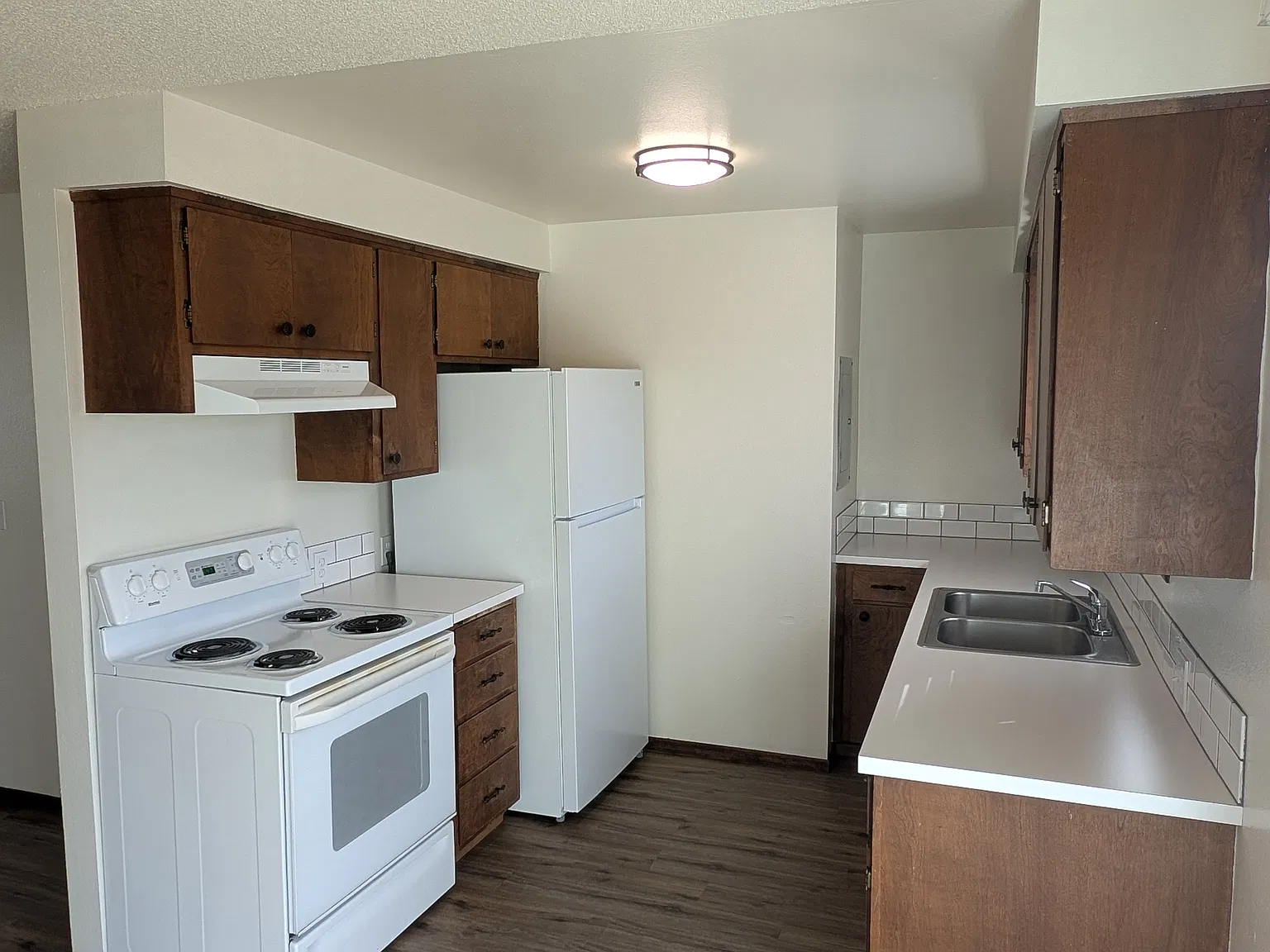 38876 N Main St — Photo 4