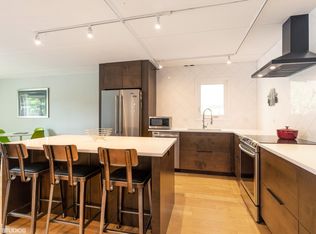 1440 Jefferson St APT 2E, Des Plaines, IL 60016