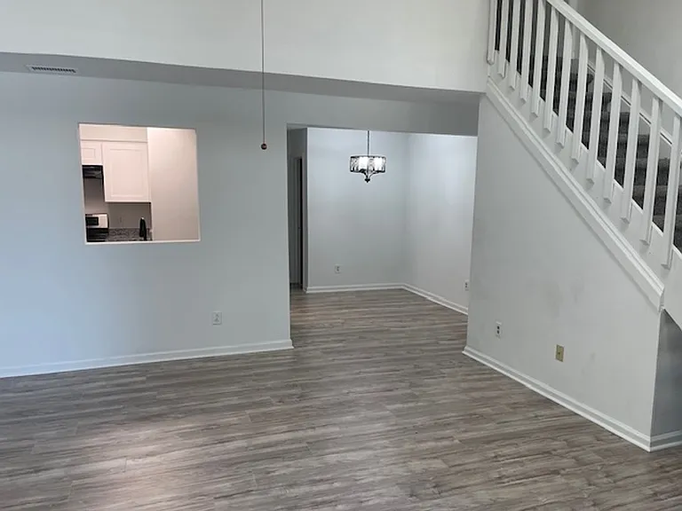 5451 Lynbrook Lndg — Photo 2