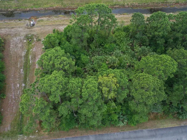 1106 Siboney St NW, Palm Bay, FL 32907