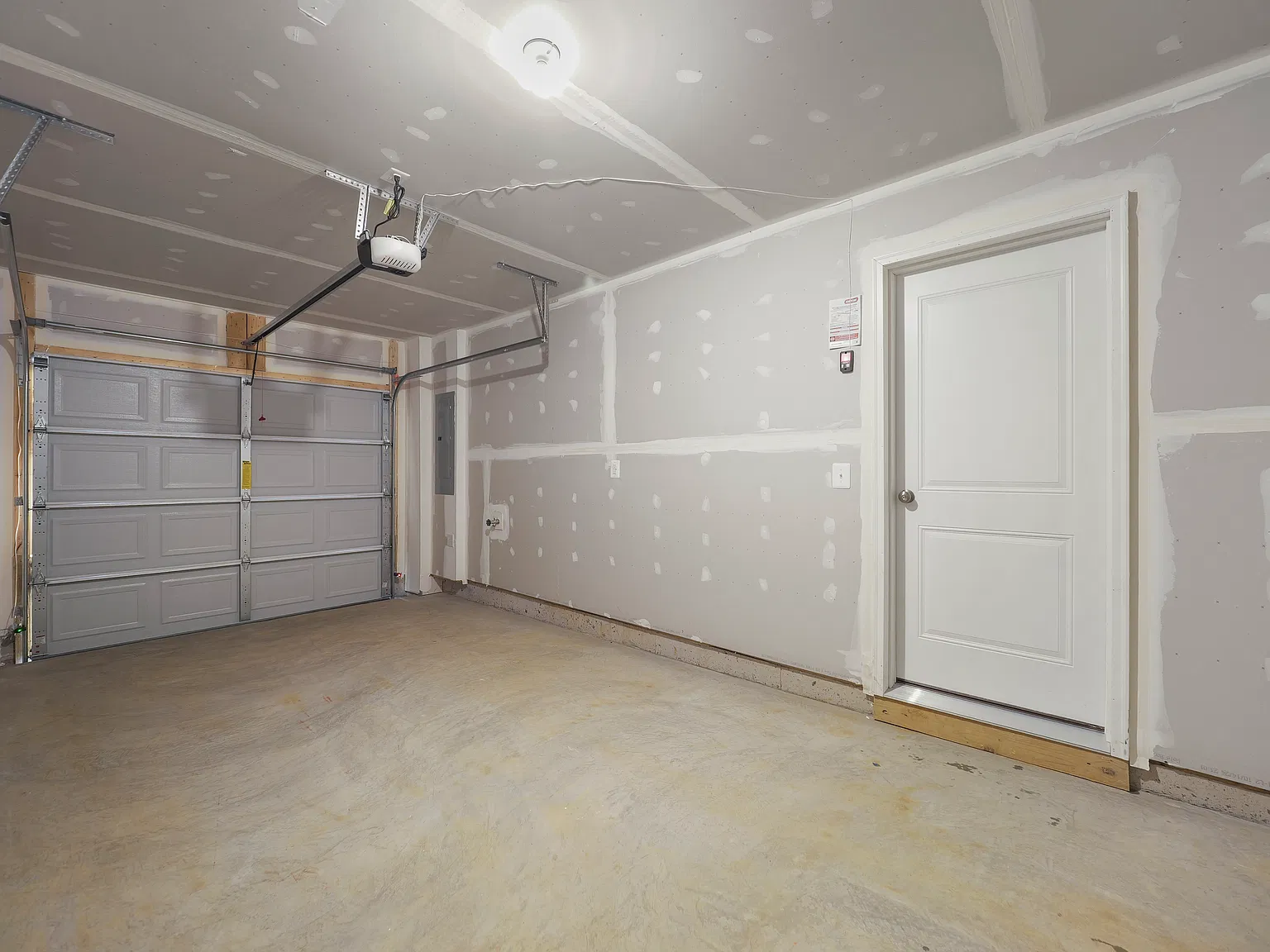 3 bed, 1934 sqft, $1,950 — Photo 4