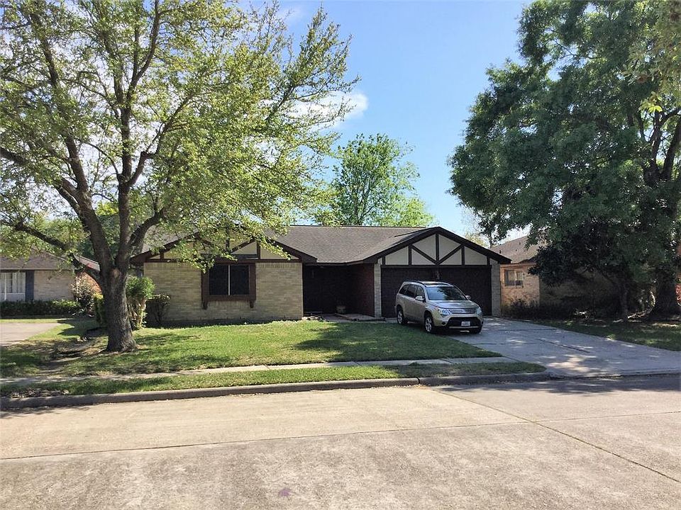 1st image of 2825 Woodhall Ct