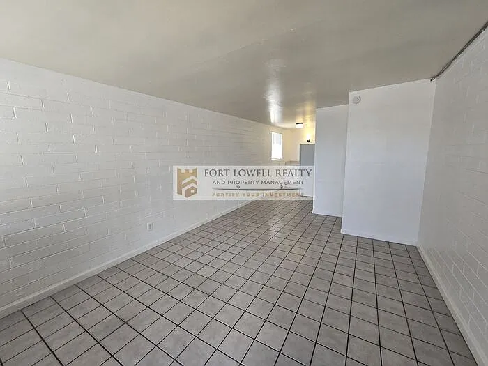Studio, 1.0 bath, 550 sqft, $650 — Photo 3