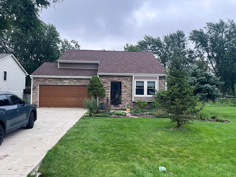 4225 Augusta Dr — Photo 3