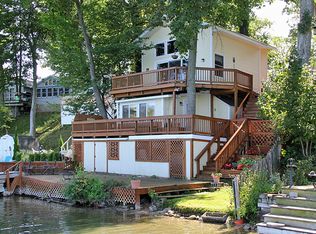 11938 Lakeway Dr, Plainwell, MI 49080