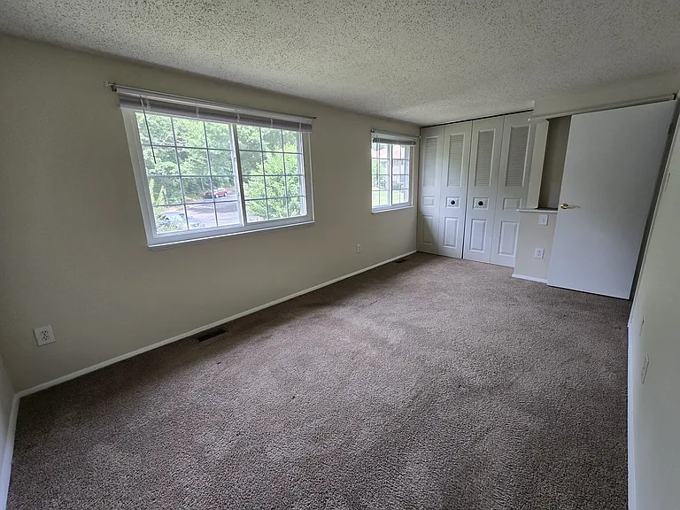 10954 Greenaire Pl — Photo 10
