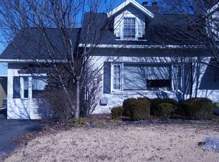 511 W Locust St, Boonville, IN 47601