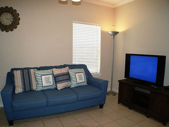 3rd image of 105 E Tarpon St #1