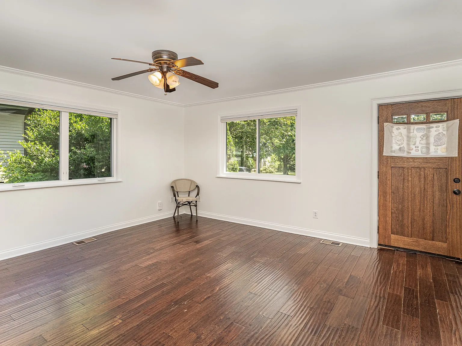 2 bed, 1200 sqft, $2,500 — Photo 3