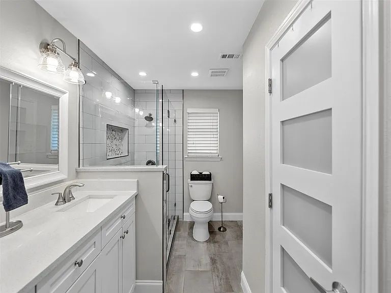 709 Thoreau Ln — Photo 19