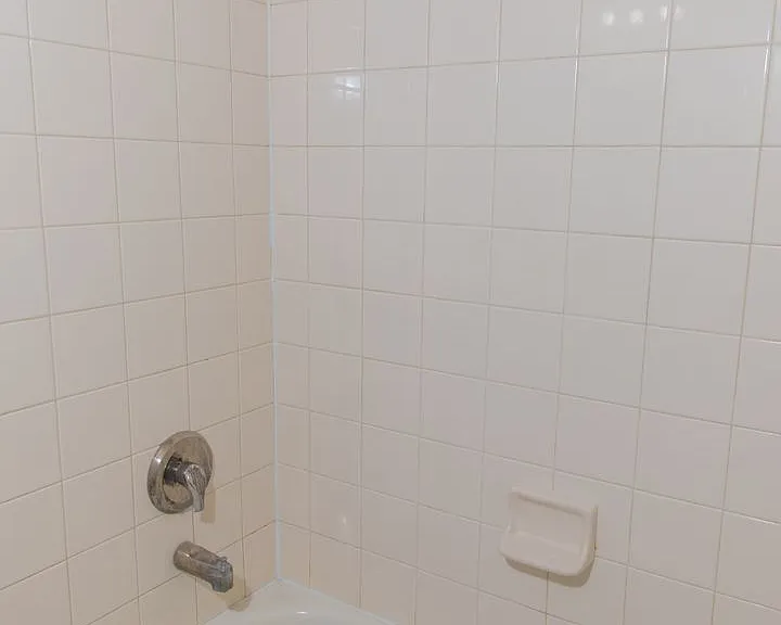 815 Cravens St #C — Photo 77
