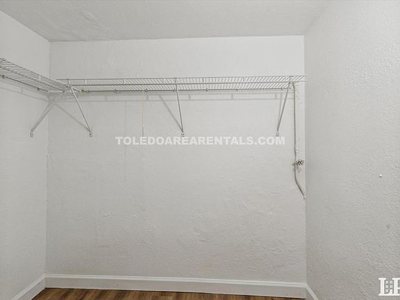 4th image of 2224 Torrey Hill Dr APT 7