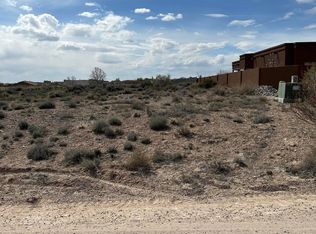 625 7th St NE, Rio Rancho, NM 87124