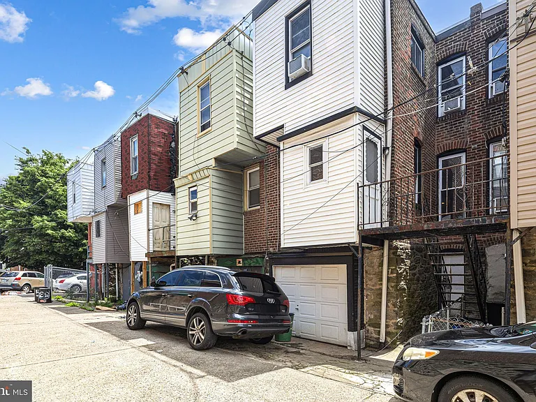 5361 Morse St — Photo 17