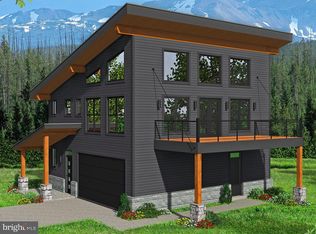 1 Cedar Point Way, Great Cacapon, WV 25422