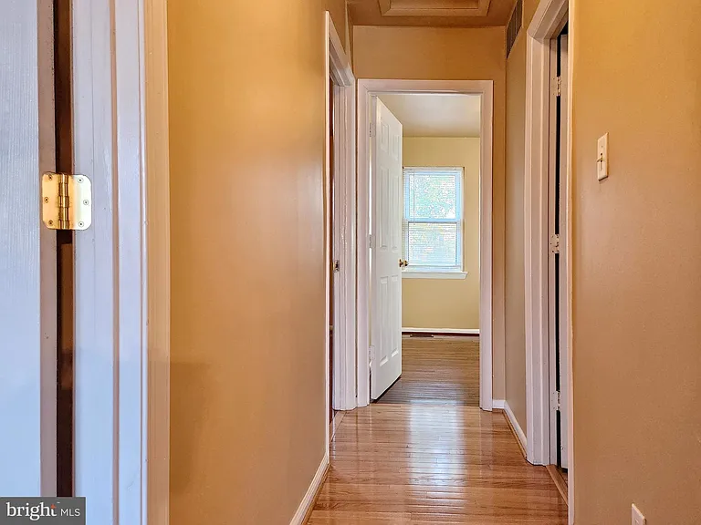 8245 Wycliffe Ct — Photo 18