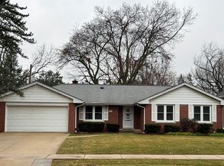 645 S Loomis St, Naperville, IL