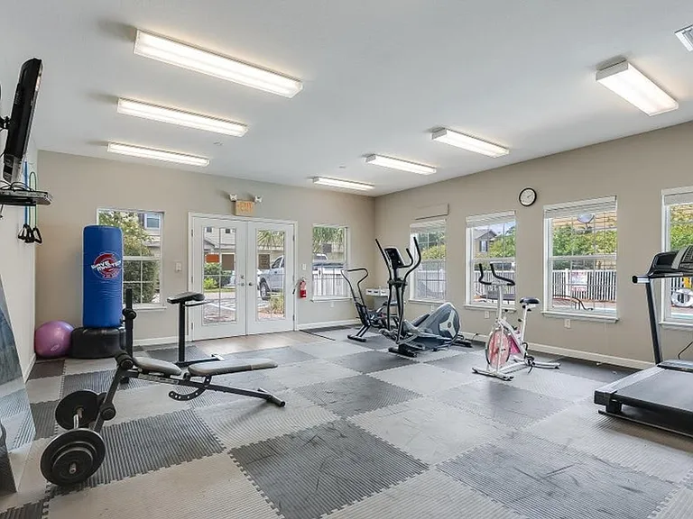 7228 Quail Hollow Dr — Photo 17