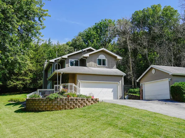 12075 Waldon Cir, Council Bluffs, IA 51503