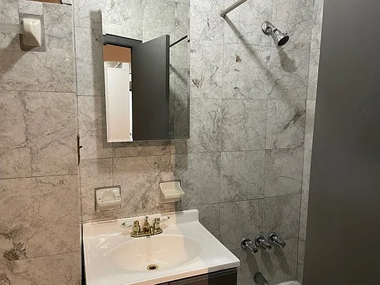 Rented by J M Weber Real Estate Inc | media 25