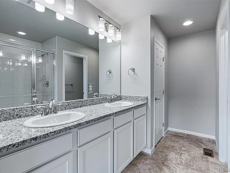 6676 N Argonne St — Photo 26