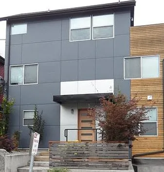 Modern 3 bedroom 2.5 bath townhome