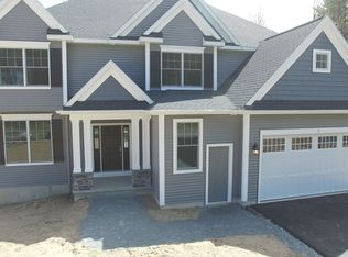 11 Burnham Rd, Wilton, NY 12831