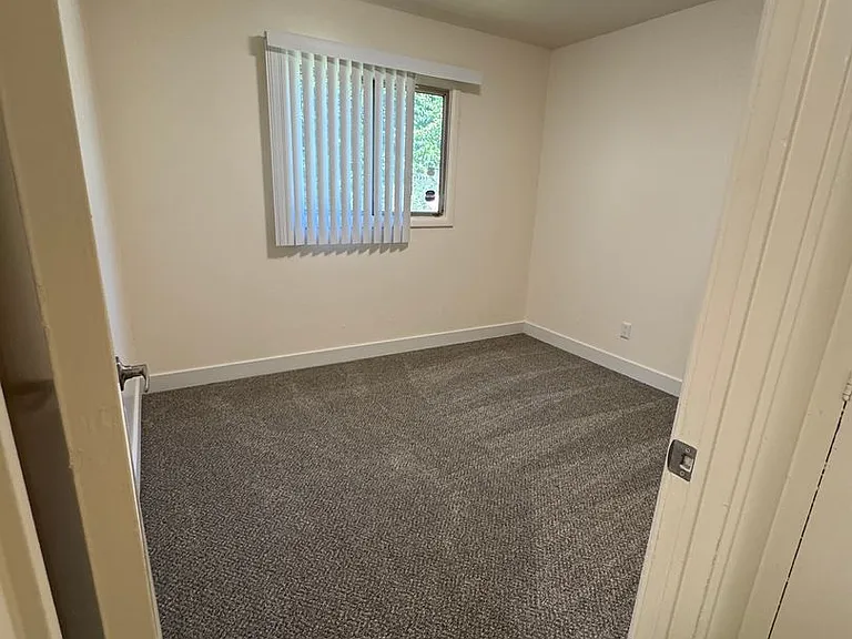 8003 N Wabash Ave — Photo 26