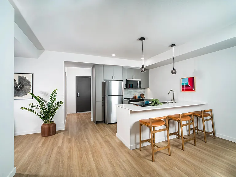 Modera Shoreline — Photo 21