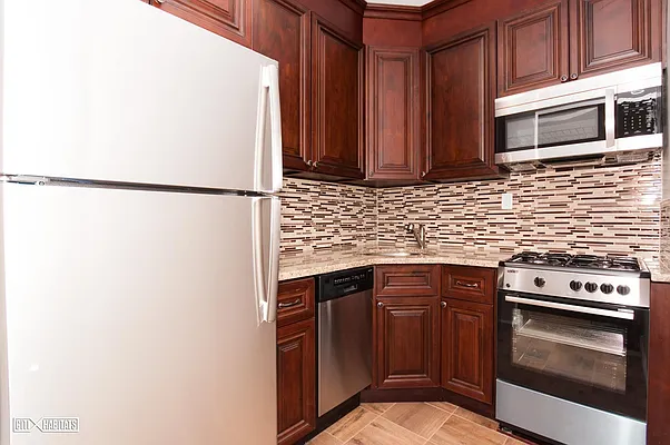 Rented by Citi Habitats | media 11