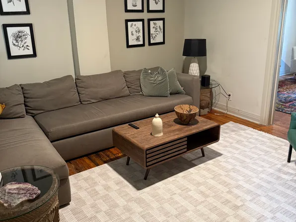 122 E Jones St APT 2, Savannah, GA 31401