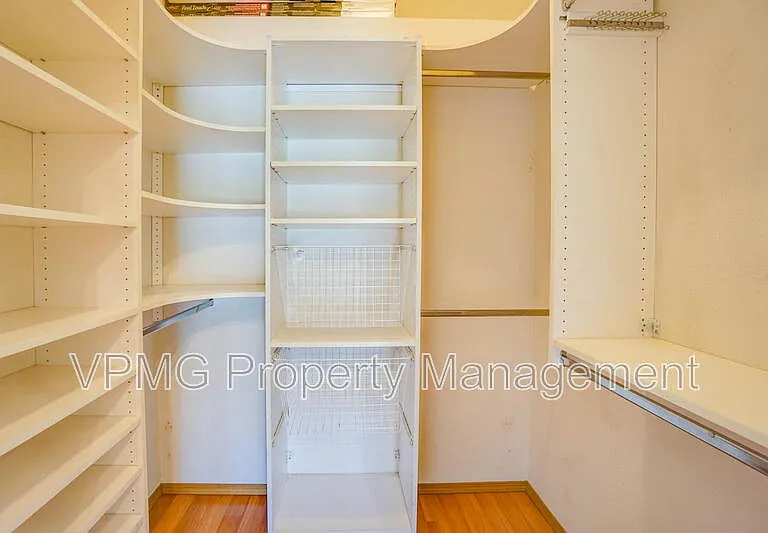 16404 NE 67th St — Photo 24