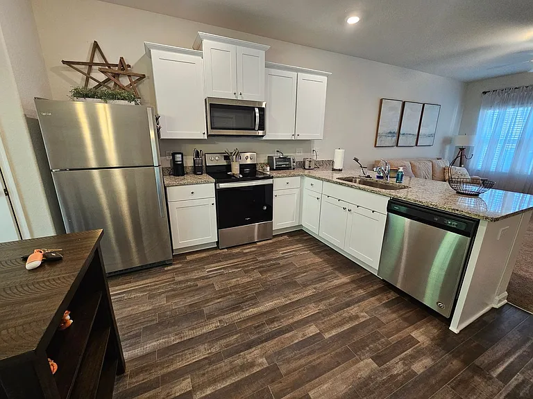 202 Chandler Ct — Photo 8