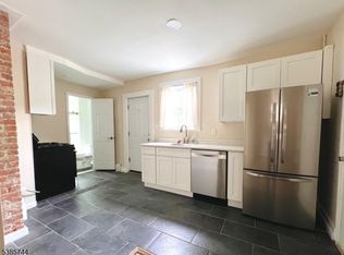 27 William St #1, Montclair, NJ 07042