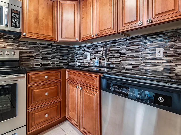 2141 Wisconsin Ave NW #204 — Photo 42